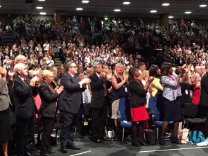 Standing ovation pour Corbyn