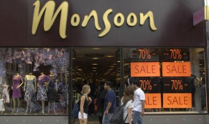 Chez Monsoon, les salaires aussi sont en solde