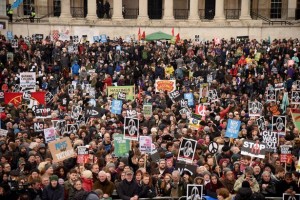 Des millliers de manifestants contre le renouvellement de Trident